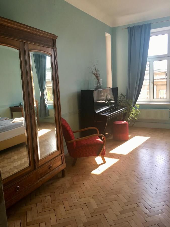 Отели типа «постель и завтрак» 4th Floor Bed and Breakfast Варшава-11